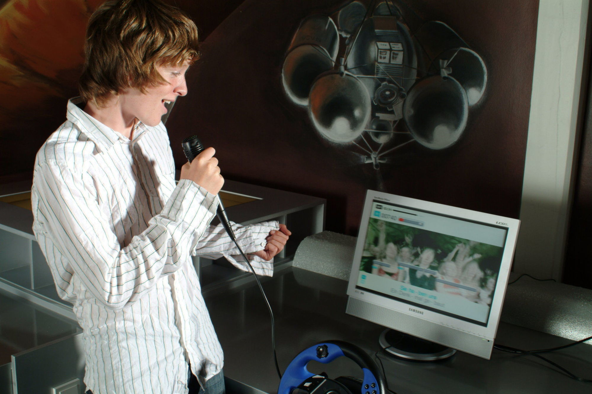 Grand Hotel Heiligendamm - The Leading Hotels Of The World Faciliteter billede A student using a video conferencing system